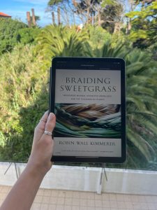 Book Braiding Sweetgrass by Robin Wall Kimmerer